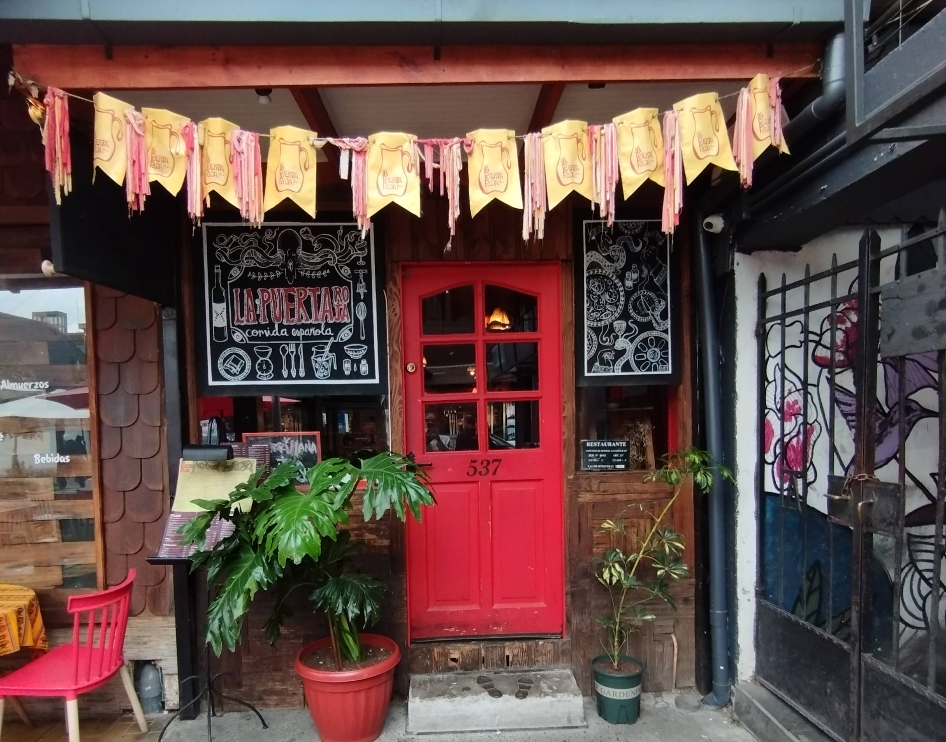 La Puerta Roja